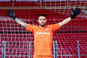 ΠΑΟΚ: Πέθανε ο παλαίμαχος ποδοσφαιριστής Σταύρος Σαράφης - εικόνα 2