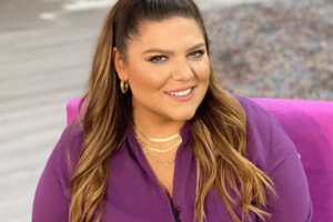 Δανάη Μπάρκα: Μίνι απόδραση στη Μύκονο - Οι εντυπωσιακές φωτό με μαγιό