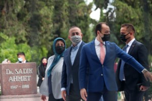 Στην Αθήνα ο Τσαβούσογλου: Οι αγκαλιές με τον Νίκο Δένδια και το δείπνο στην Ακρόπολη [εικόνες] - εικόνα 7