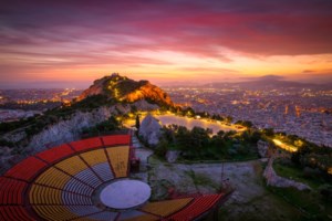 Το Θέατρο του Λυκαβηττού ξανάνοιξε τις πύλες του μετά από 15 χρόνια με συναυλία του Σταύρου Ξαρχάκου [εικόνες] - εικόνα 5