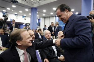 ΣΥΡΙΖΑ: Αντιδράσεις από Γεροβασίλη και Ζαχαριάδη για το "διαζύγιο" Κασσελάκη από τη διακυβέρνηση Τσίπρα - εικόνα 3