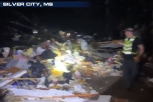 Σάρωσαν το Μισισίπι οι φονικοί ανεμοστρόβιλοι: Τουλάχιστον 25 νεκροί και μεγάλες καταστροφές - Συγκλονιστικές εικόνες - εικόνα 4