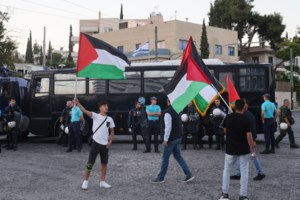 "Αηδιαστικά σχόλια": Το Playboy διέκοψε κάθε επαγγελματική σχέση με τη Μία Καλίφα γιατί υποστηρίζει τη Χαμάς - εικόνα 2