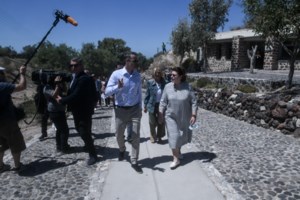 Επανεκκίνηση τουρισμού: Ανοίγουν αερομεταφορές, εποχικά καταλύματα, μουσεία - εικόνα 3