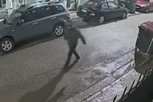 Περιστέρι: Ελεύθερος κυκλοφορεί ο νεαρός που κυνηγούσε την 22χρονη - Εδώ και μήνες επιτίθεται σε γυναίκες, έχει εμφανιστεί και σε σχολείο