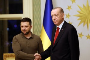 Μαζί με τον Οικουμενικό Πατριάρχη Βαρθολομαίο προσευχήθηκε ο Ζελένσκι - εικόνα 3