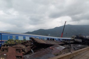 Τέμπη: Για ανθρωποκτονία από αμέλεια και επικίνδυνες παρεμβάσεις στην συγκοινωνία κατηγορείται ο σταθμάρχης