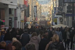 Ενίσχυση δρομολογίων του Μετρό τις Κυριακές 21 και 28/12 - Αλλαγές στο Τραμ λόγω εκδηλώσεων