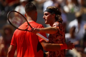 Στέφανος Τσιτσιπάς: Στους "32" του Roland Garros για πέμπτη σερί χρονιά - 3-0 σετ τον Μπαένα - εικόνα 2