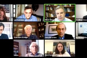 Κορονοϊός: "Black out" στο ίντερνετ καθυστερεί τους εμβολιασμούς στο Περιστέρι - Ουρές έξω απο το κέντρο [Εικόνες]