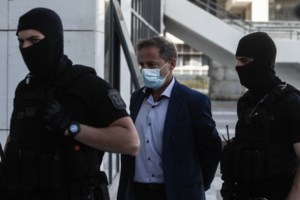 Βγήκε η απόφαση για τον Δημήτρη Λιγνάδη: 12 χρόνια κάθειρξη στον σκηνοθέτη για τους βιασμούς ανηλίκων
