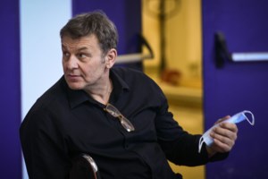 Απόστολος Γκλέτσος σε δημοσιογράφους: "Εσείς το φτιάξατε το θέμα - Η Τατιάνα έβγαλε ψεύτικη μάνα" [Βίντεο]