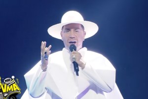 Η Ζόζεφιν απαντά για τον νεαρό που μπήκε μπροστά της στα MAD και έγινε σάλος - ''Ήταν ψυχοφθόρο''