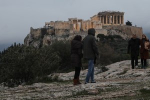 25η Μαρτίου: Φεύγουν ξανά οι εκδρομείς του τριημέρου - 90% πληρότητα στα ΚΤΕΛ, γεμάτα τα πλοία