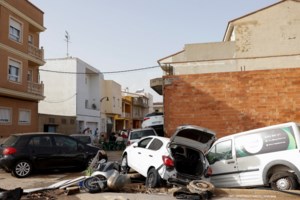 Ισπανία: "Ήταν σαν να έσπασε ένα φράγμα" - Τουλάχιστον 95 νεκροί από τις σφοδρές πλημμύρες, δεκάδες οι αγνοούμενοι - εικόνα 7