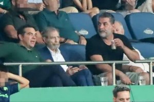 Παναθηναϊκός-ΑΕΚ: Ξανά στη Λεωφόρο ο Τσίπρας, ούτε τώρα έφερε γούρι στην ομάδα του [Εικόνες] - εικόνα 6