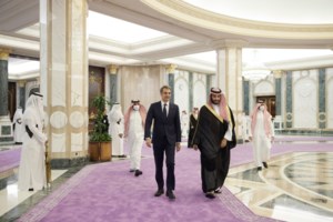 Συνάντηση Μητσοτάκη με τον Σαουδάραβα Κροίσο του τουρισμού Κhaled Juffali στο Μέγαρο Μαξίμου