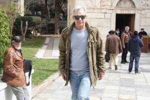 Γιώργος Λαμπάτος: "Ντρέπομαι που έχω φτάσει να ζητάω βοήθεια, δεν άντεξα άλλο - Είμαι πολύ καιρό χωρίς δουλειά"