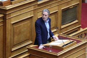 Πιερρακάκης για γάμο ομόφυλων ζευγαριών: Δίνουμε το χέρι σε συμπολίτες μας, αντί να τους κουνάμε το δάχτυλο