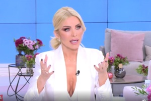 Κατέρρευσε η Καινούργιου: "Μου γράφουν να πεθάνω και να μην κάνω ποτέ παιδί" - εικόνα 4