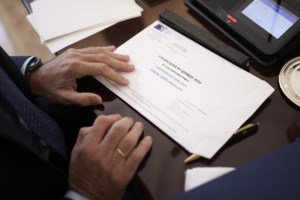 Ελληνες από την Κένυα, την Παπούα Νέα Γουινέα και τις νήσους Φερόε… θα ψηφίσουν στις ευρωεκλογές με επιστολική ψήφο