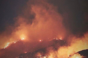 Ο Μακρόν ευχαριστεί την Ελλάδα για τα δύο Canadair που επιχειρούν στις δασικές megafires