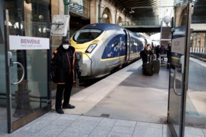 Τι γνωρίζουμε για τη νέα υπομετάλλαξη της Ομικρον - Καθηγητής Πρασσάς: Μην δημιουργείται πανικός