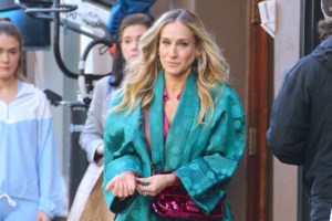 Όλα τα καρό μαζί: Η Σάρα Τζέσικα Πάρκερ κατέρριψε τους κανόνες της μόδας και ήταν υπέροχη - εικόνα 6