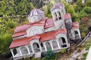 Βούτες: Διαρροές σε δίκτυα και πηγάδια η αιτία για τις ρηγματώσεις στα σπίτια