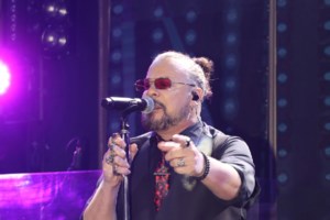 Χρήστος Δάντης: Έχουμε 33 χρόνια διαφορά με την Ασημίνα… με τρόμαξε που ένιωσα έλξη για ένα τόσο νεαρό άτομο - εικόνα 5