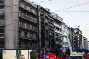 Έκρηξη στη Συγγρού: "Γιάφκα" πυρομαχικών με πάνω από 1.000 σφαίρες και όπλα είχε ο 78χρονος μέσα στο κτίριο [εικόνες] - εικόνα 8