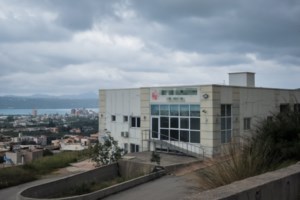 Δίκη για το Γηροκομείο στα Χανιά: "Ήταν προθάλαμος τάφου, τους έδεναν" - Συγκινημένη η δικηγόρος που έχασε τον πατέρα της