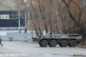 Εφιάλτης στο Καζακστάν-Μαρτυρία Ελληνίδας: Δεν μπορούμε να βγούμε από το σπίτι - Ακούμε πυροβολισμούς - εικόνα 3