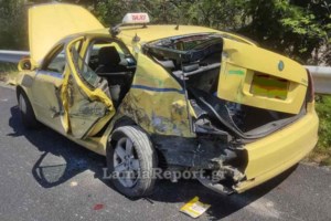 Συγγρού: Αυτοκίνητο συγκρούστηκε με μοτοσικλέτα - Τραυματίας ο οδηγός της μηχανής