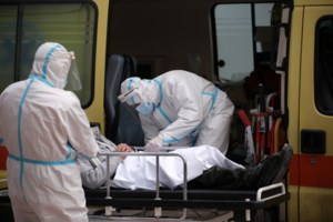 Πάτρα: Σε αστυνομικό κλοιό η γιορτή του Αγίου Ανδρέα - Περιφορά στο προαύλιο του Ναού [εικόνες - βίντεο] - εικόνα 5