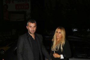 Γωγώ Μαστροκώστα: Η κόρη της με τον Τραϊανό Δέλλα μεγάλωσε - Δείτε την τρομερή ομοιότητα [εικόνες]