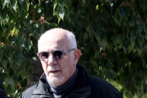 Πλειστηριασμοί: "Από τους εκβιασμούς δεν άντεχα άλλο" - Τι λένε υπερχρεωμένοι δανειολήπτες