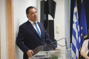 Γεραπετρίτης για παρακολουθήσεις: Το περιεχόμενο της επικοινωνίας, εφόσον δεν προκύψει λόγος, καταστρέφεται