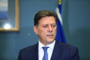 Ποιος είναι ο Δημήτρης Καλογερόπουλος που γίνεται βουλευτής ΝΔ μετά την παραίτηση Βαρβιτσιώτη