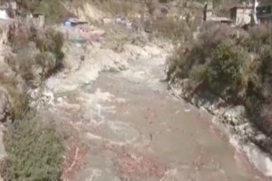 Βαρύ πένθος στην Ινδία: 26 νεκροί και 170 αγνοούμενοι από την κατάρρευση παγετώνα