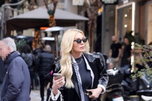 Απρόοπτο στην Καινούργιου: Δημοσιογράφος έβαλε τα κλάματα on air - "Θα νομίζουν ότι σου κάνουμε τίποτα εδώ"