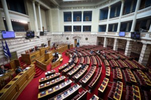 Πέτσας: Θα υπάρξουν νέα τοπικά lockdown αν ξεφύγει η κατάσταση - Με τον κωδικό 6 στα ρεβεγιόν - εικόνα 2