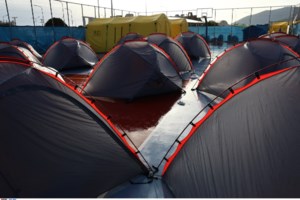 "Η άνοδος της λάβας είναι η αιτία των σεισμών στη Σαντορίνη - Ενεργό το ηφαιστειακό τόξο", λέει καθηγητής Γεωλογίας - εικόνα 2