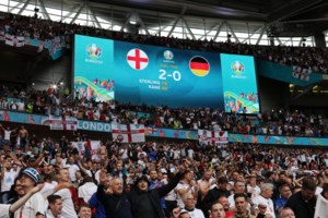 Βρετανία: Ταξίδια, στις "πορτοκαλί" χώρες όπως η Ελλάδα, χωρίς καραντίνα για τους εμβολιασμένους εξετάζει η κυβέρνηση Τζόνσον