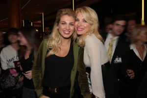 Η Κωνσταντίνα Σπυροπούλου κάνει μπάνιο στην πισίνα της στη Μύκονο και... ζαλίζει [Βίντεο]