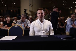 Σήκωσε το γάντι ο Κασσελάκης στις διαρροές για "εξαΰλωση"- "Αν ήθελα να κάνω νέο κόμμα, το timing ήταν ο παράνομος αποκλεισμός μου"