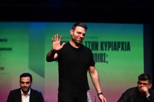 Κόντρα Μητσοτάκη-Κασσελάκη για τα αστακοκάραβα: "Τον στρίμωξε ο νόμος ΣΥΡΙΖΑ" - "Μπα; Ασχολείται με μένα ο κ. Κυριάκος;" - εικόνα 2