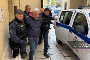 Τροχαίο στην Πανεπιστημίου: "Έχω σπάσει αριστερό πόδι και χέρι" - Τι λέει ο πεζός που παρασύρθηκε από τον 25χρονο οδηγό