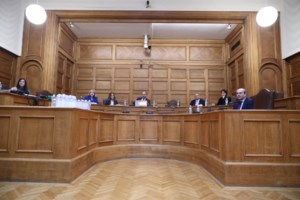 Εξεταστική για τα Τέμπη: Γιατί ζητούν τον ιατρικό φάκελο του μηχανοδηγού της επιβατικής αμαξοστοιχίας - εικόνα 2