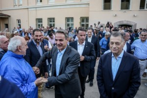 Καρφιά Σκουρλέτη σε όσους στήριξαν Κασσελάκη: Ελεεινή προπαγάνδα τα περί εσωτερικών εχθρών στον ΣΥΡΙΖΑ